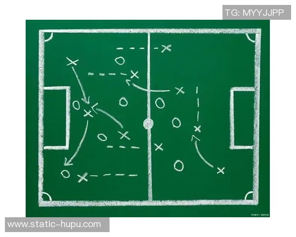 探索足球自定义阵型的策略与技巧提升球队战术灵活性与竞争力